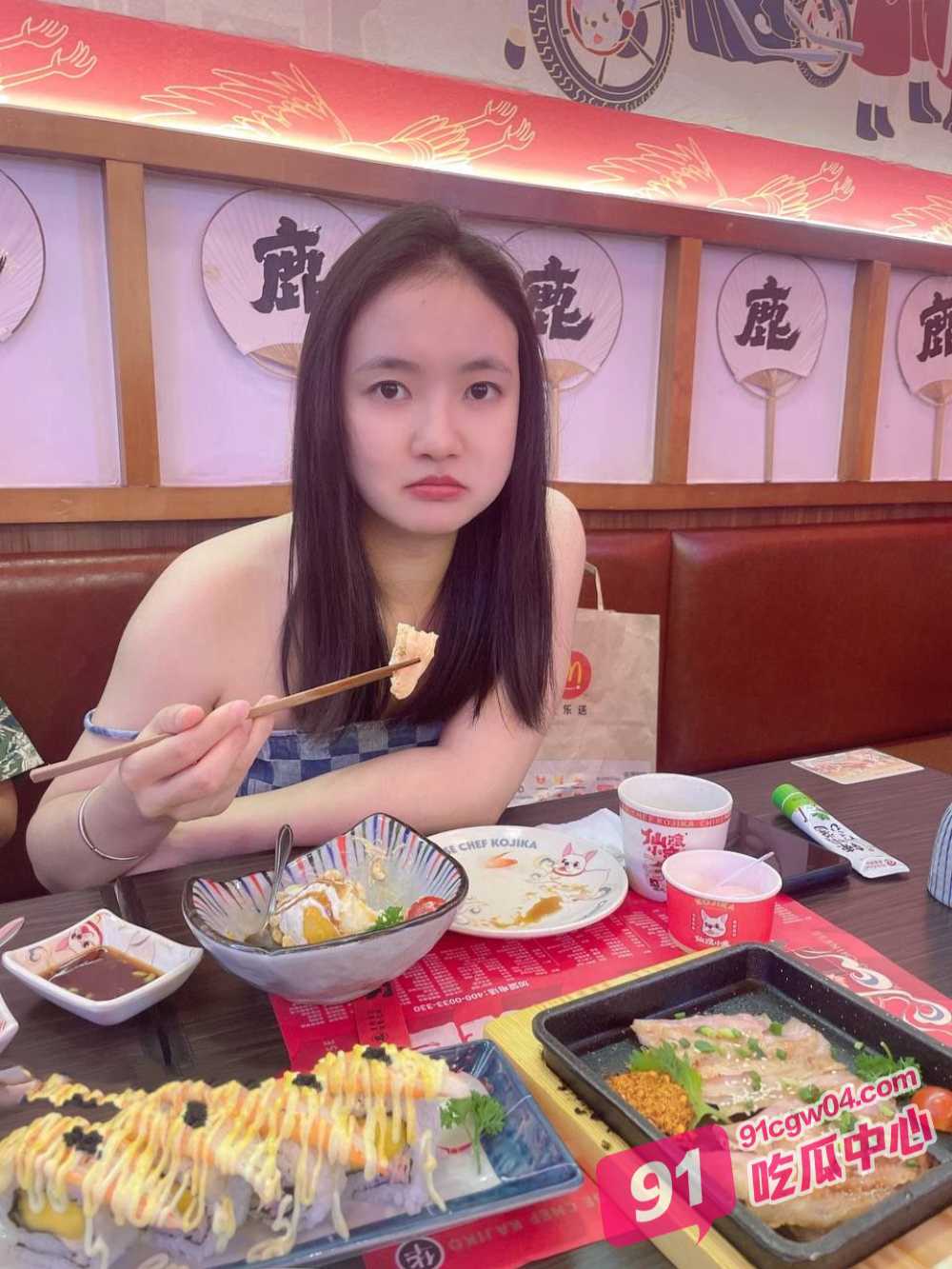 搬运顶级绿帽狠人 广州雪白大奶美骚妻娅娅私拍 商场户外露出 单男3P全程露脸! 配图3