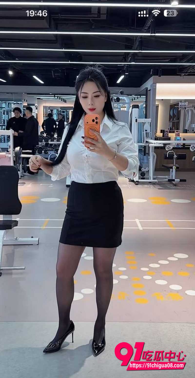 抖音骚熟女懿欢8