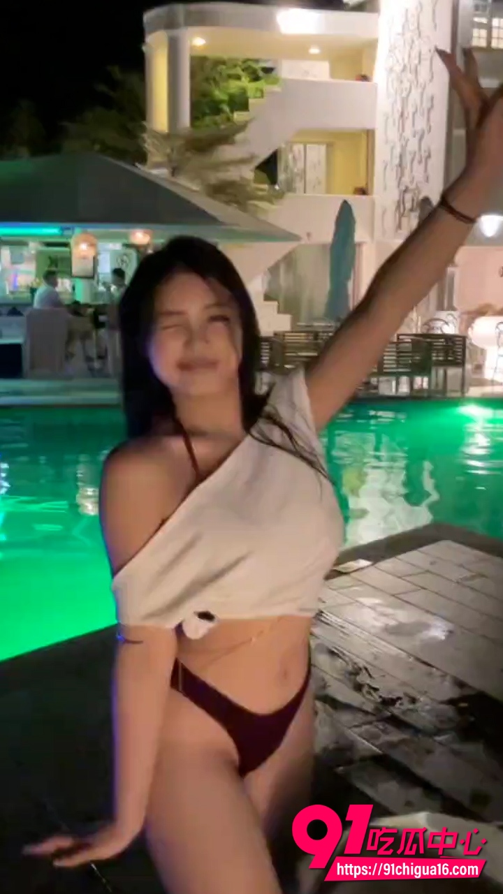 大奶美女1 大奶美女1