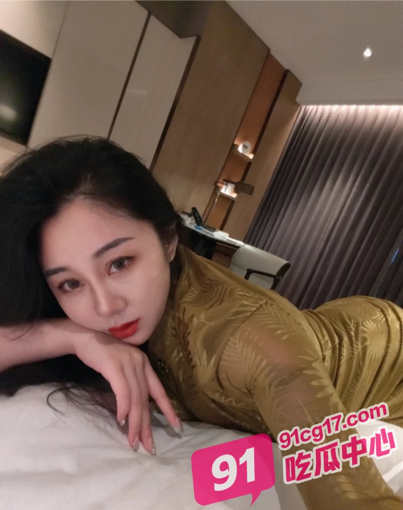2_W_800px.jpg