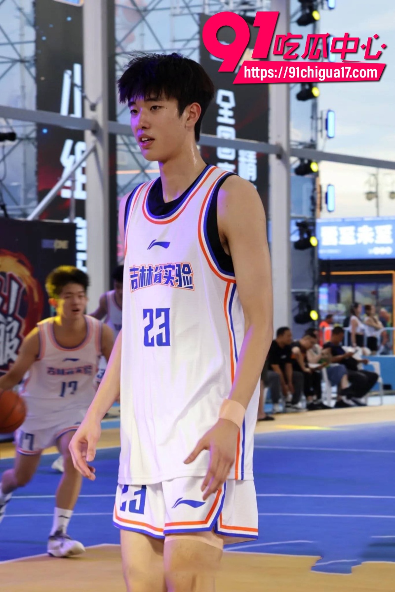 抖音百万女网红晗少李逸晗曝光前男友从睿言出轨52