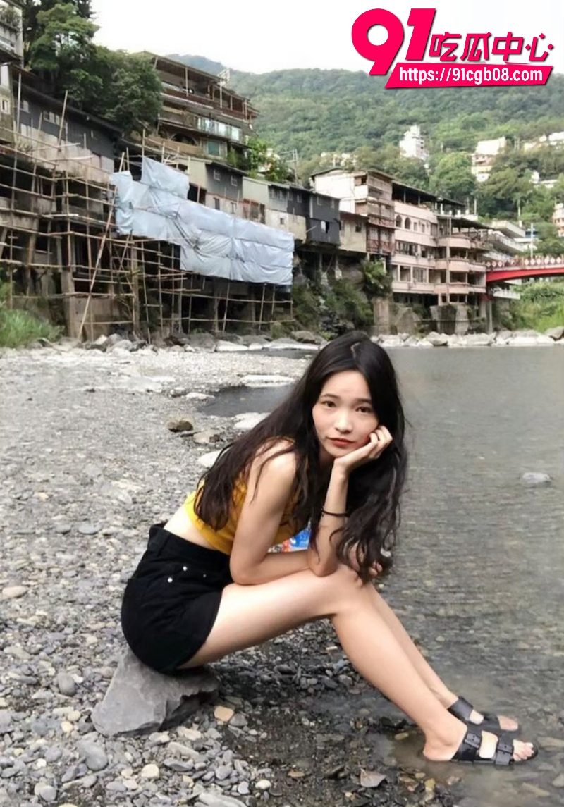 瓜友曝光自己与超漂亮的大学生女友4
