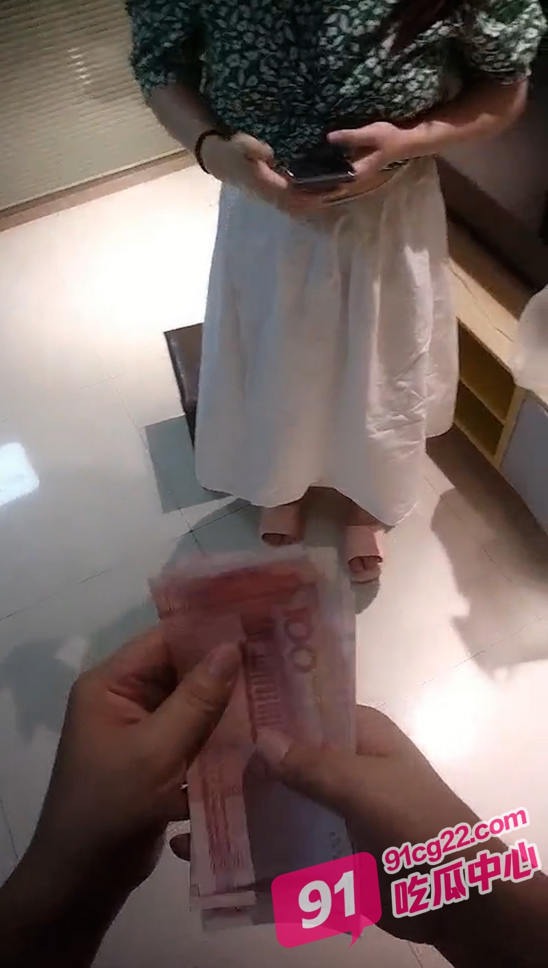 妈妈桑的活就是好 D奶肥臀楼凤 床上一条龙服务！ 配图2