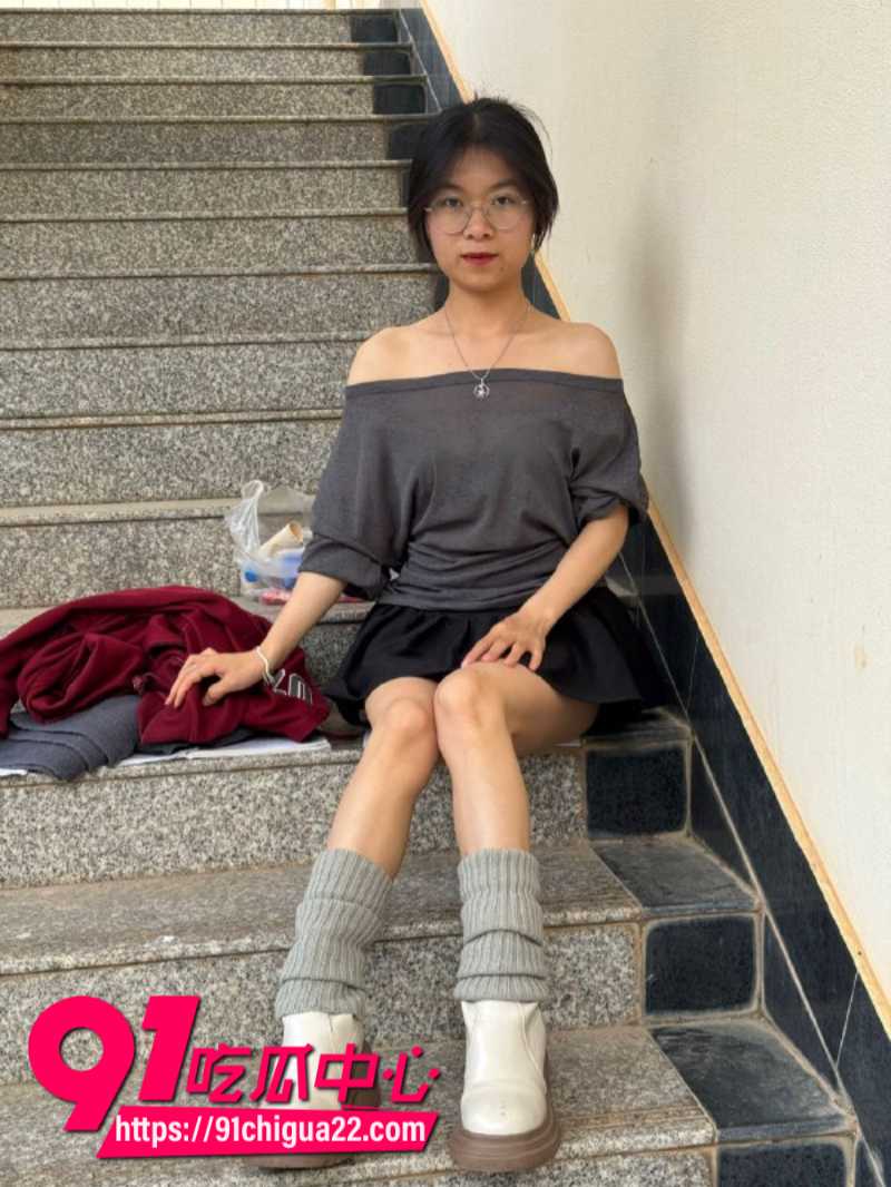 湖南衡阳师范女大学生邓煜馨被金主爸爸包养12
