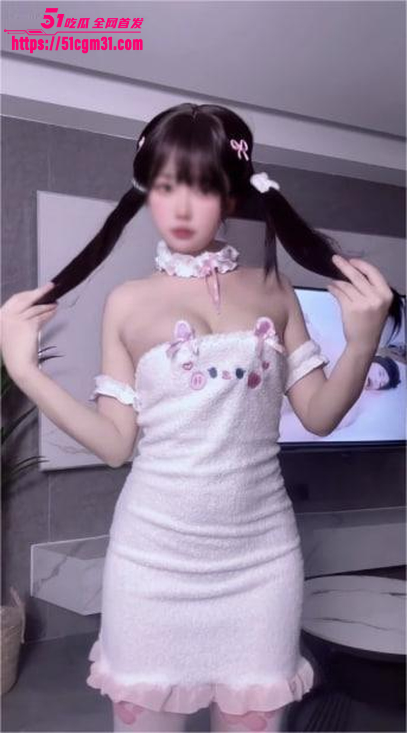 超人气女神小仙云 VIP裸舞福利 2 超人气女神小仙云 VIP裸舞福利 2