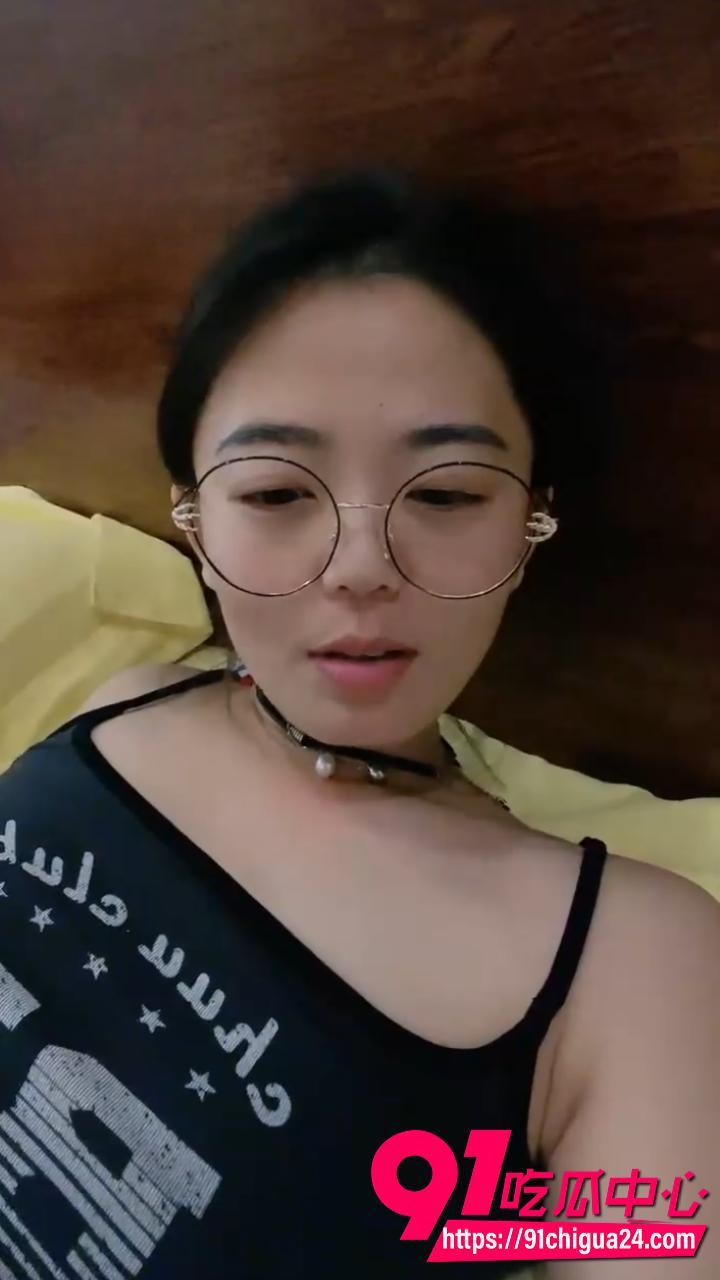 真实良家人妻欲求不满3
