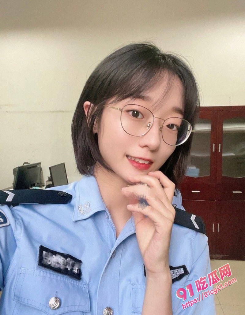 警花的私密调教生活 白天是人民的好警察 晚上化身警犬搜查官！【上】 配图2