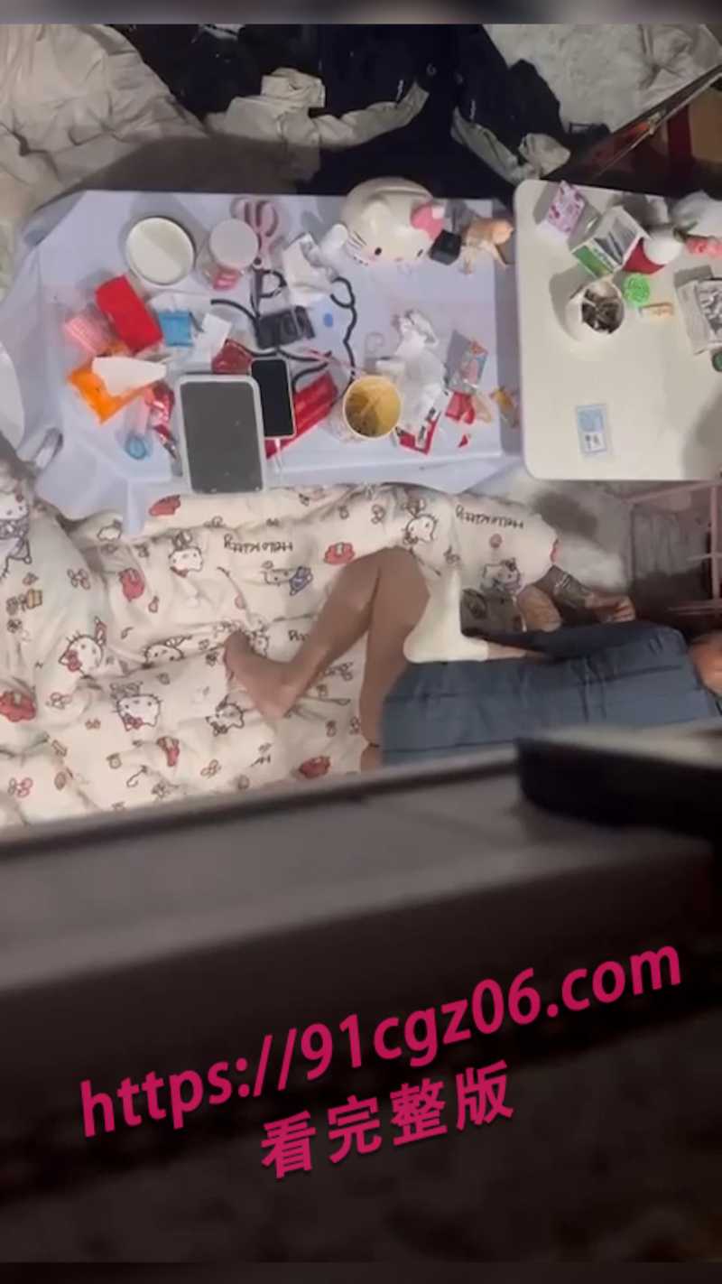 精神小妹带男孩在合租宿舍做爱网页素材3素材水印版 精神小妹带男孩在合租宿舍做爱网页素材3素材水印版