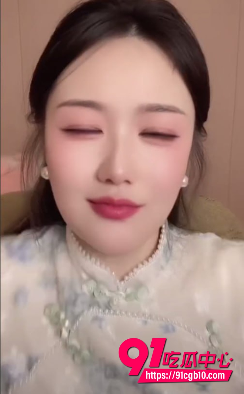 抖音直播擦边新赛道？？娇喘做福利5