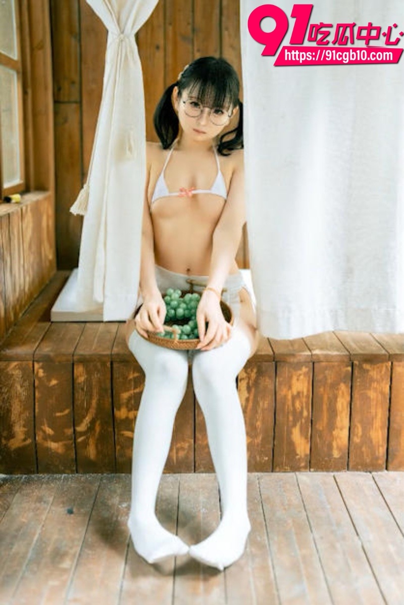 极品萝莉福利姬 幼水铃衣 B站开播10 极品萝莉福利姬 幼水铃衣 B站开播10