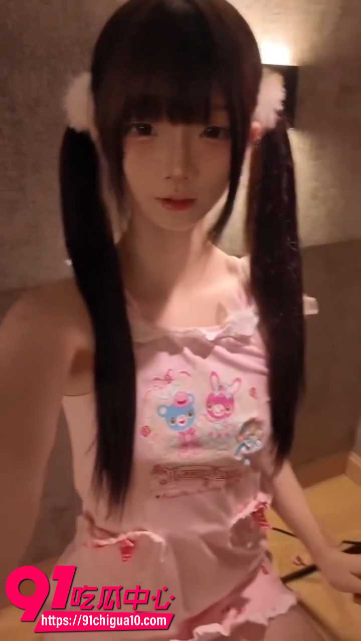 极品双马尾萝莉口口犬被拽头发后入狂操3 极品双马尾萝莉口口犬被拽头发后入狂操3
