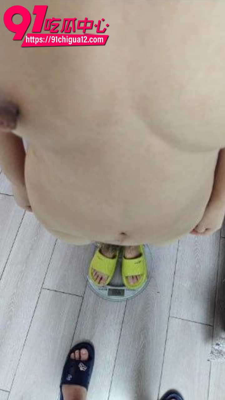 表姐浴室湿身被狂干到哭2 表姐浴室湿身被狂干到哭2