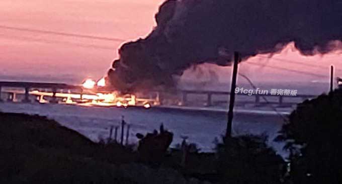 克里米亚刻赤大桥Kerch Bridge,又称克里米亚大桥曾多次发生爆炸或袭击事件 这是俄乌冲突中的重要战略目标
