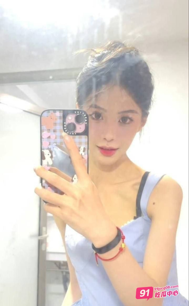 广西艺术学院邓乐颖 女神变精盆背德玩法大揭秘！ 配图2