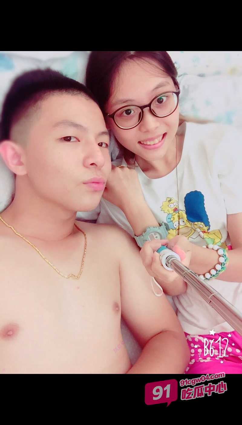 威海恋爱脑少女董含蕴性爱视频流出 清纯外表下是淫荡母狗 渣男前任分手后泄密大尺度露脸视频！ 配图
