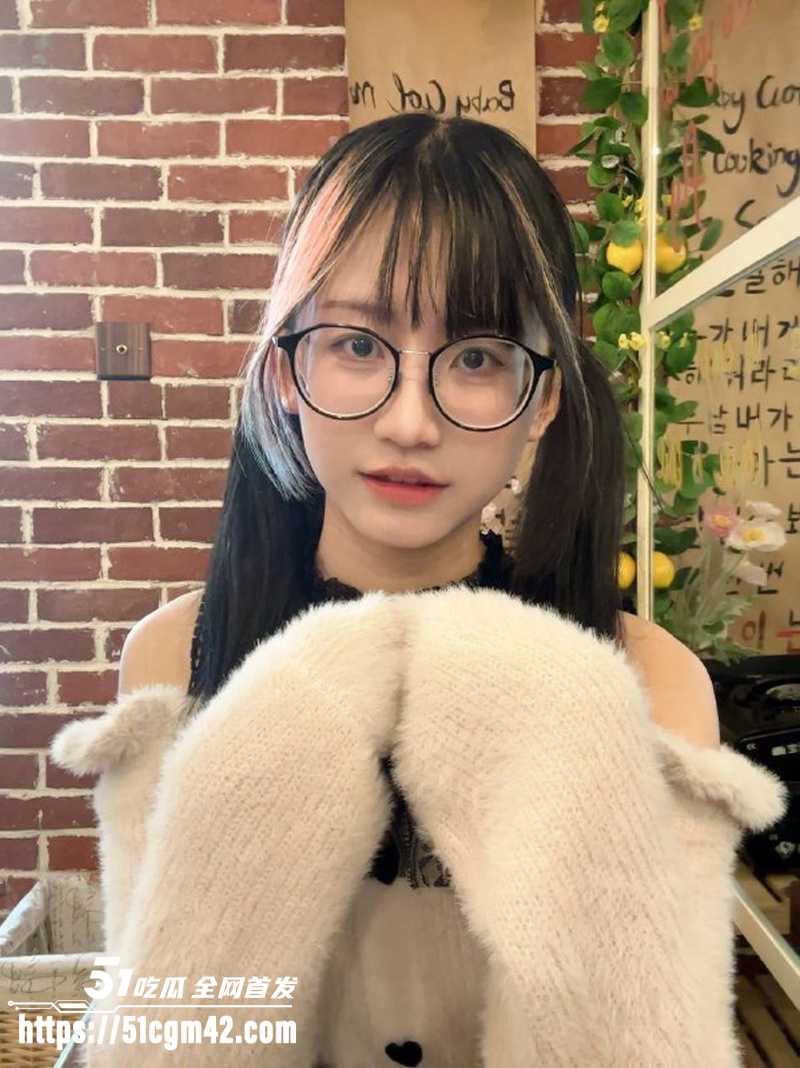 四川反差萝莉 赵华 性爱私拍  2