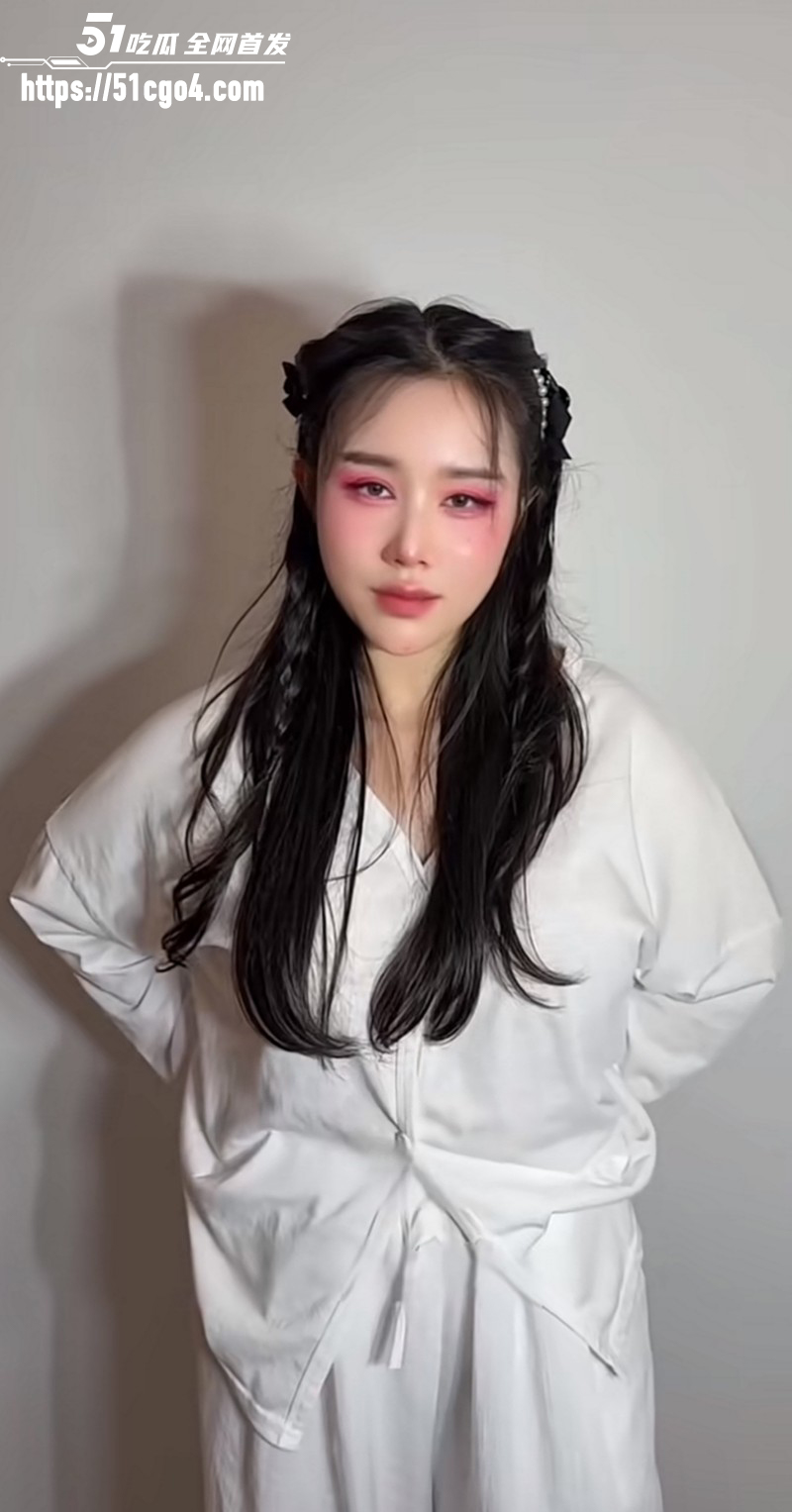 汐梦瑶与妈妈开视频口交05
