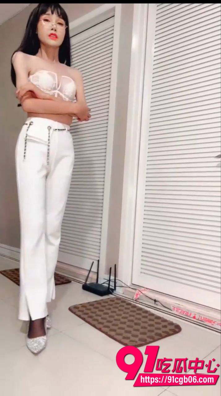 小甜心直播 两个大长腿姐妹同框群P！7