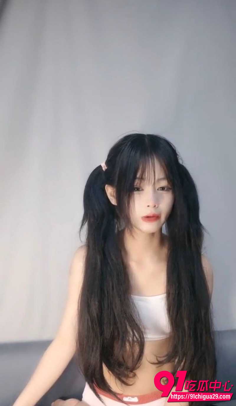 小妲己博主小易的so啵啵 超粉美鲍道具自慰 呻吟尖叫反差诱惑拉满！