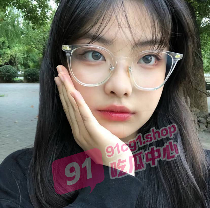 极致反差-常熟理工女大学生刘欣 静如处子动如骚货!