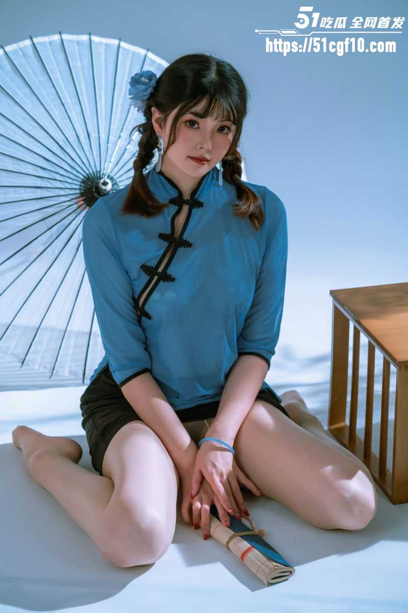 秀人网福利姬夏夏子古风写真01 秀人网福利姬夏夏子古风写真01