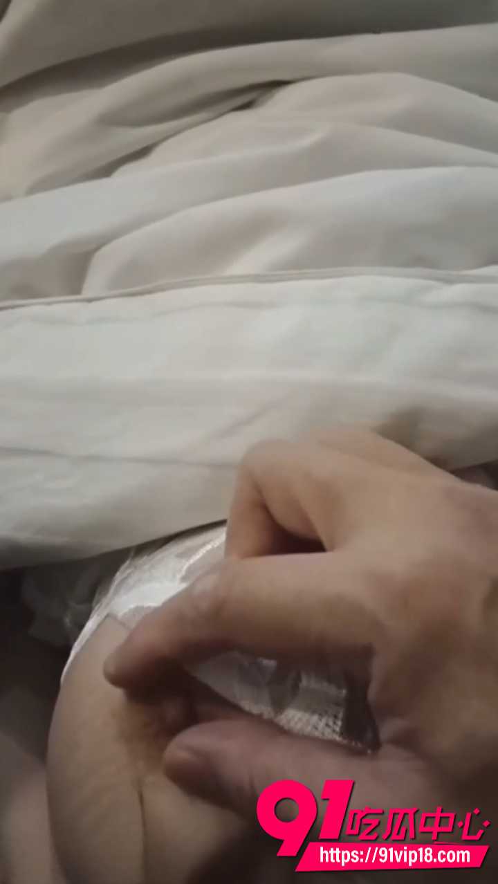 巨乳表姐主动求操4 巨乳表姐主动求操4