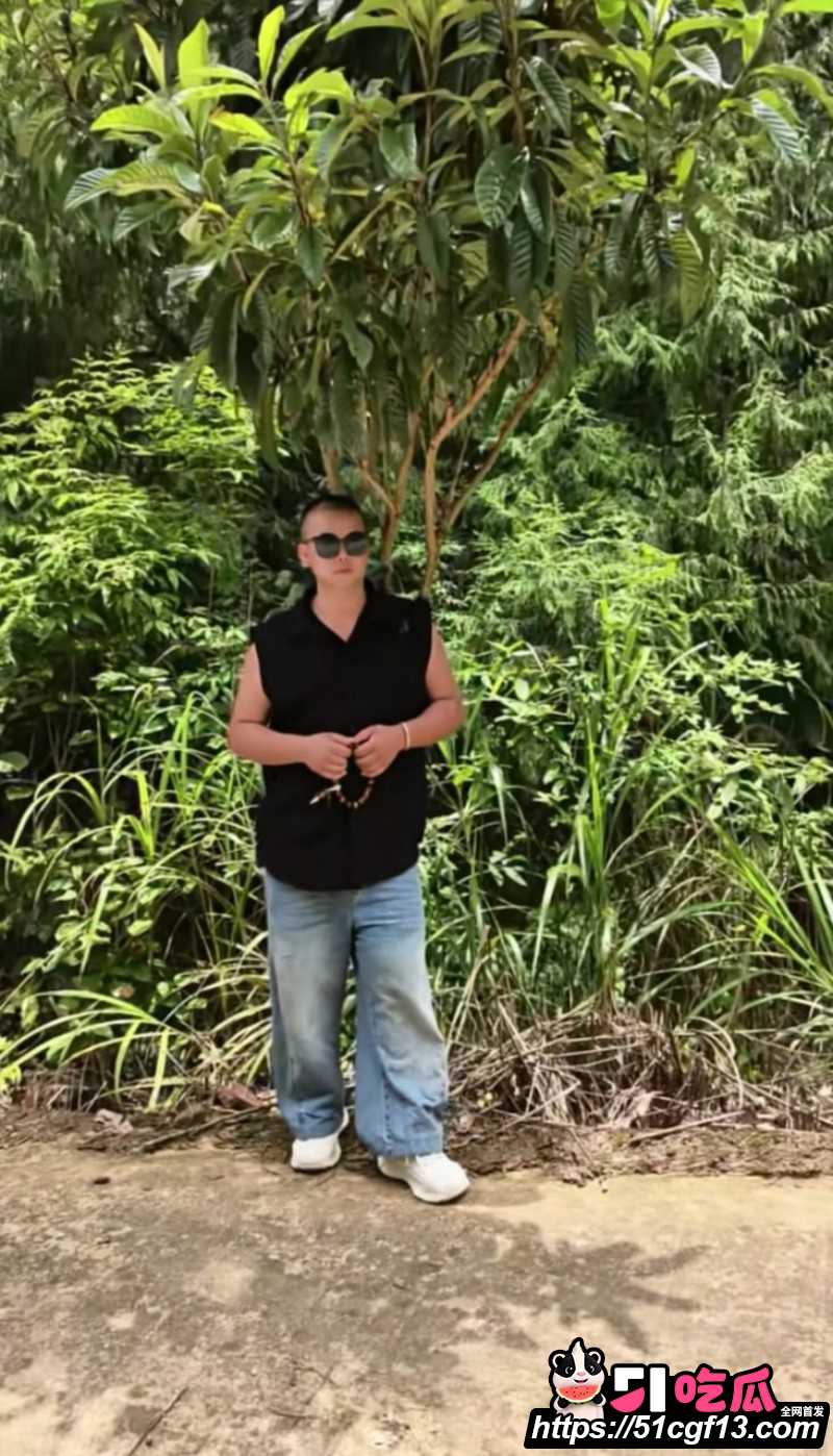 抖音网红贵州荣哥公益人设崩塌08 抖音网红贵州荣哥公益人设崩塌08