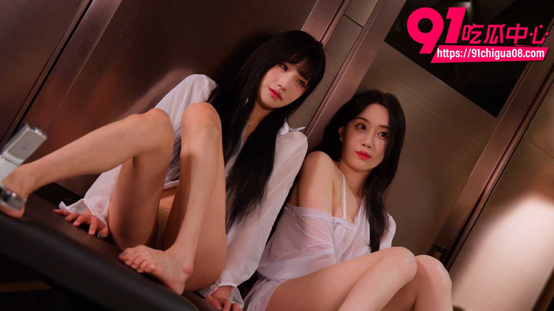 韩模双女湿身诱惑5
