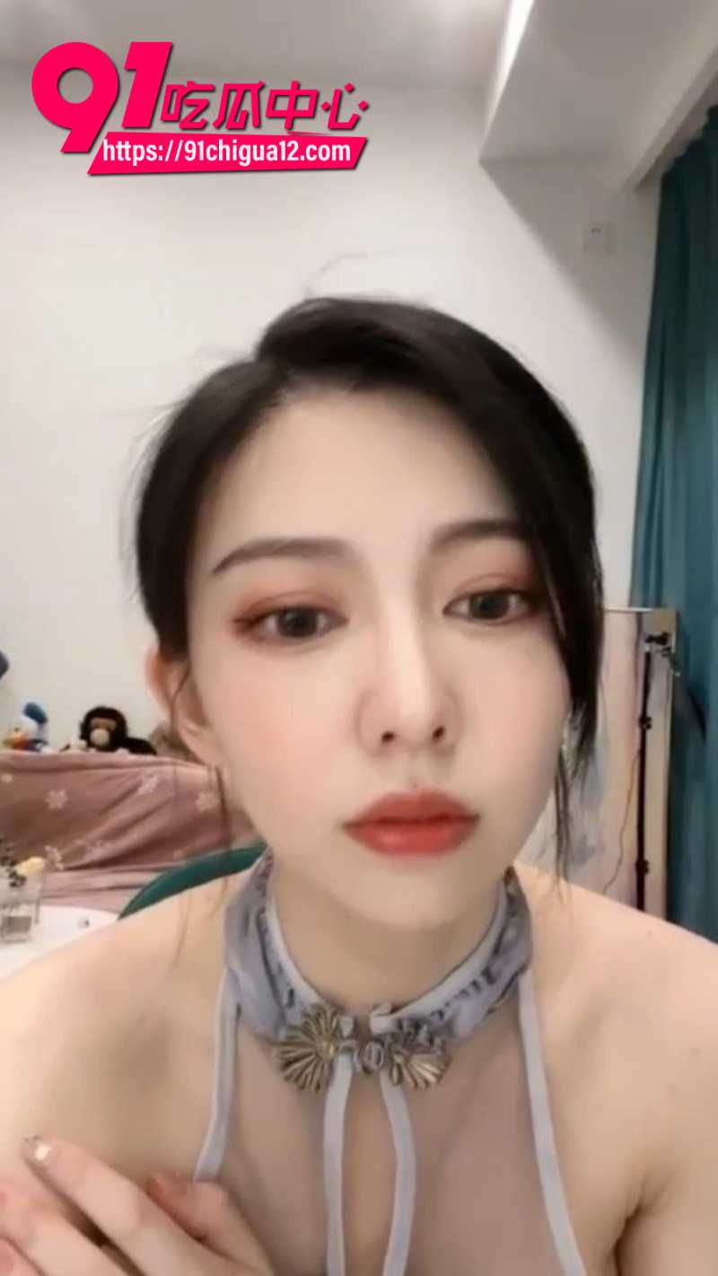 高颜值女网黄艾斯情趣内衣裸舞自慰诱惑4 高颜值女网黄艾斯情趣内衣裸舞自慰诱惑4