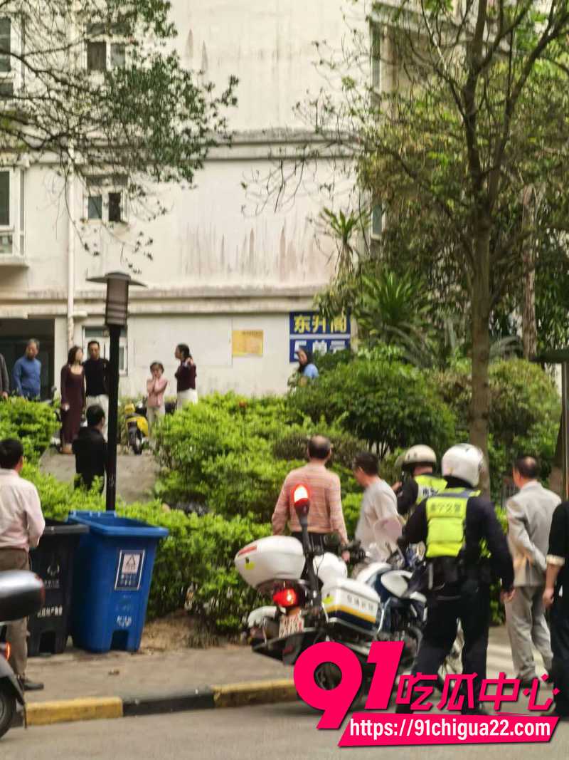 南宁翡翠园小区持刀伤人事件6 南宁翡翠园小区持刀伤人事件6