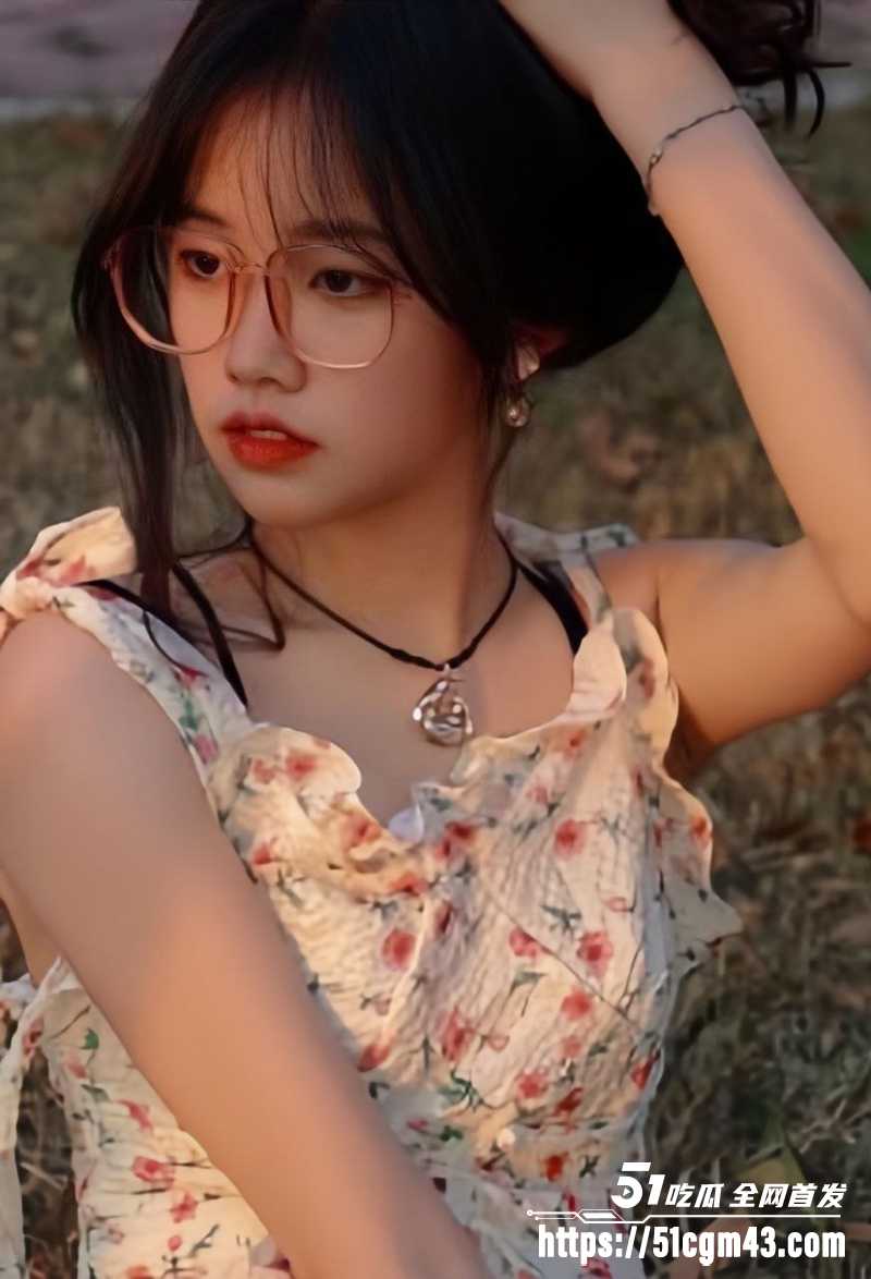 成都美女徐静然啪啪不雅视频流出 1 拷贝