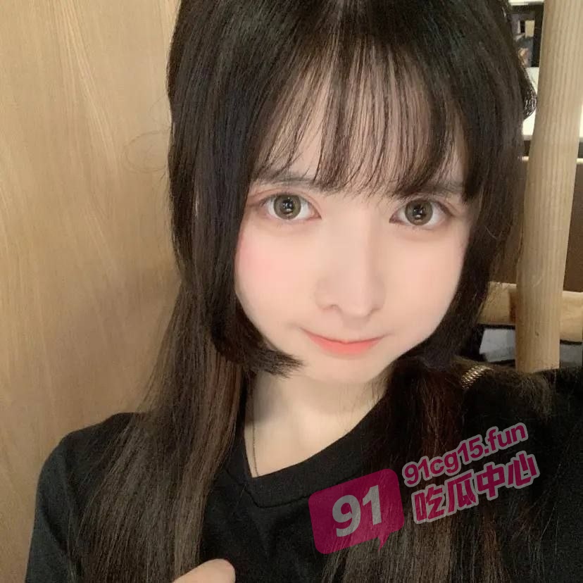 超颜值萝莉少女~cpsplay晚会结束后的小姐姐 被集中颜射口爆 太漂亮了!