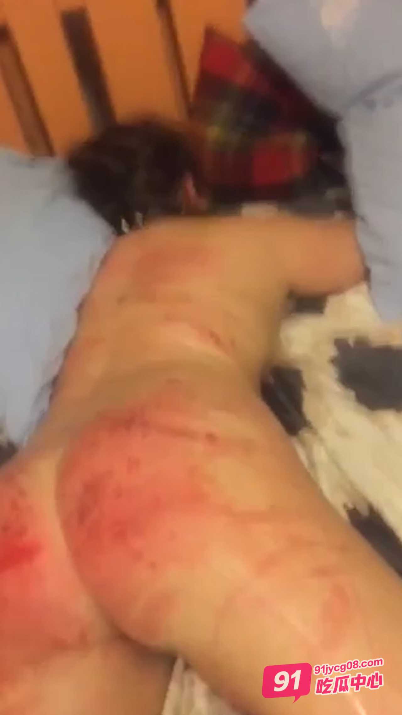 缅北园区女猪仔沦为玩物 捆绑抽屁股视频合集流出 真实残酷画面曝光 配图3