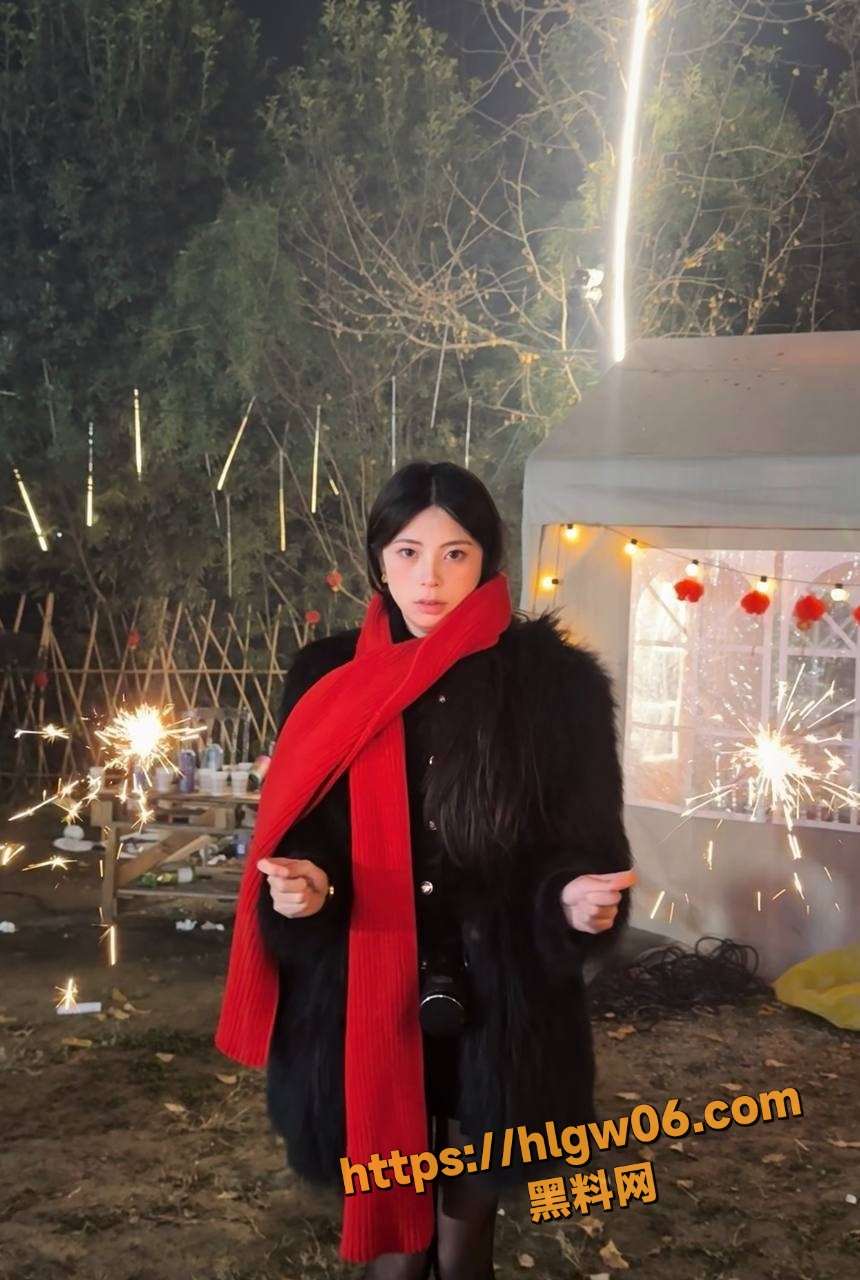 有求必应：黎心怡 晋城职业技术学院 超高颜值的系花 被金主拿下调教成淫荡小母狗 口交技术超绝！