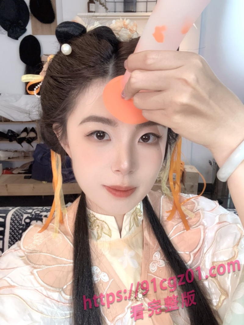 眼镜药娘 4