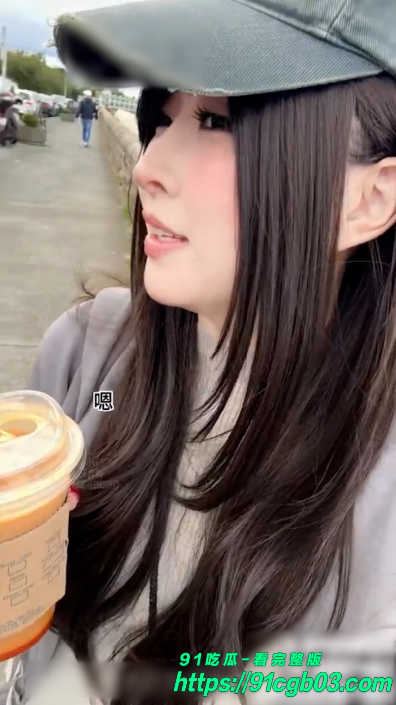 推特白嫩少女 噗噗 被主人SM调教 跟主人在山上车震激战