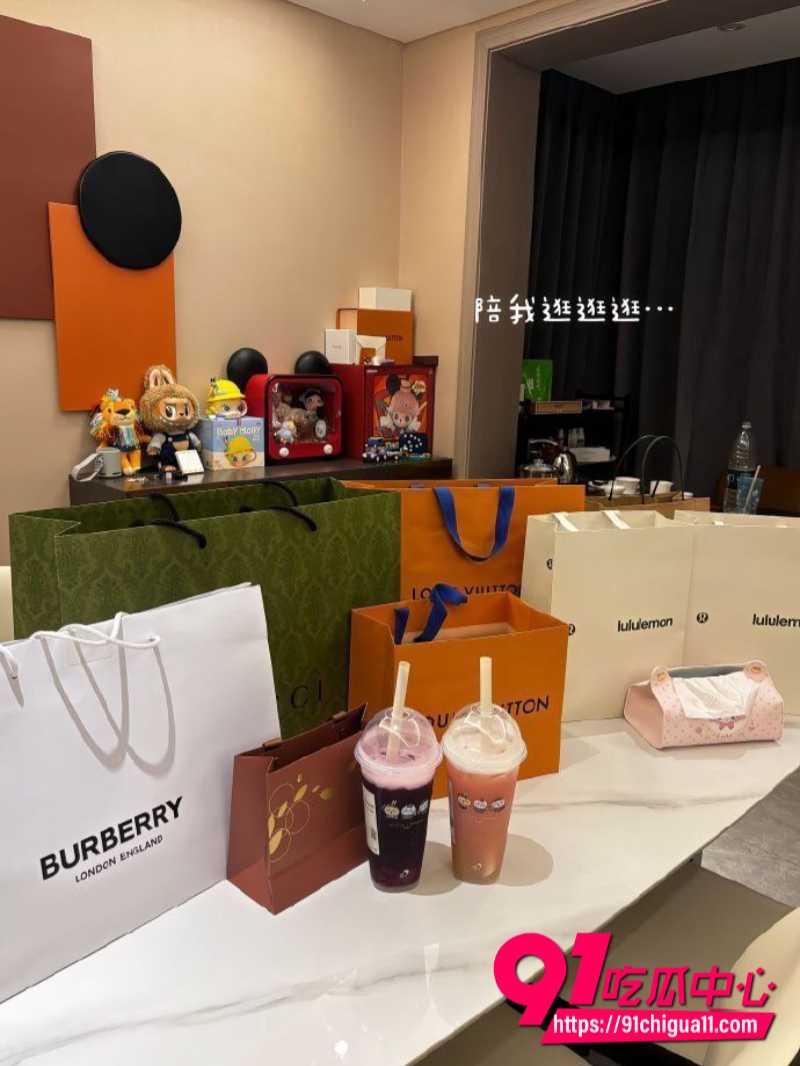 07年极品反差拜金婊曝光15 07年极品反差拜金婊曝光15