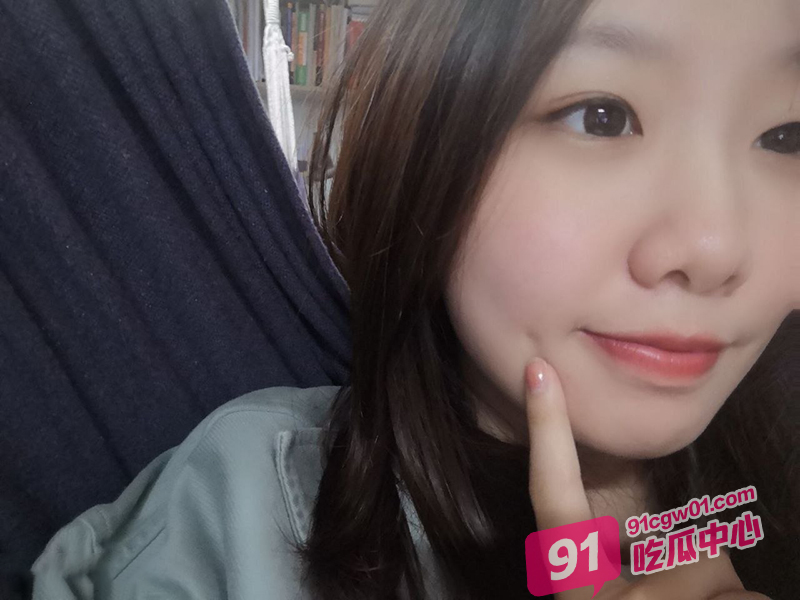 山东女大马钰欣 分享与男友做爱视频 身穿性感的情趣内衣反差感十足！ 配图3