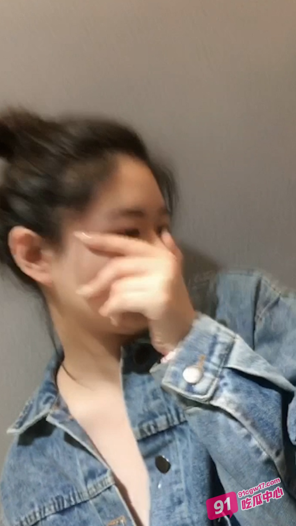 福建嫩妹吴莹莹约炮遇渣男 媚态私密视频遭泄漏 “你怎么酱紫” 配图2