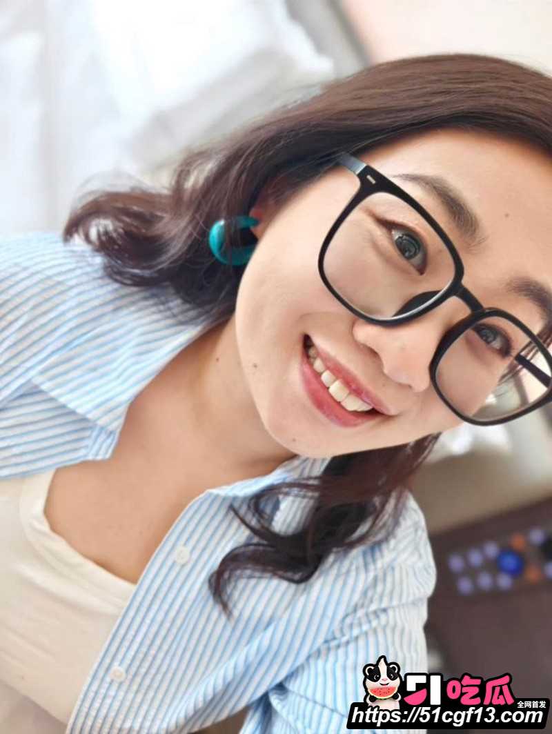 爆乳人妻韩珠珠黑历史曝光03 爆乳人妻韩珠珠黑历史曝光03