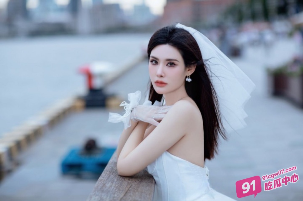 万众期待的松紫大大 给大家更新大尺度视频 最强级寸止控制s女王来了！ 配图