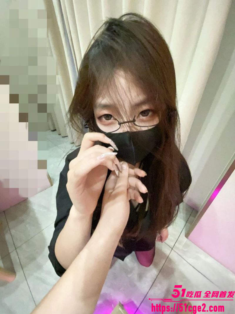 海角乱伦大神粉逼骚老婆 3
