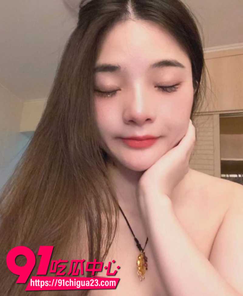 B站白嫩女网红南晚姐姐 出卖肉体跟金主爸爸1V1裸聊 镜头前自慰彻底放飞自我