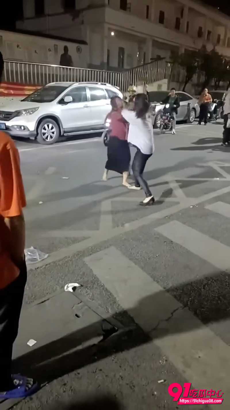 广西忻城极品原配大战小三2