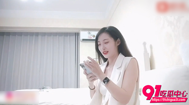 杏吧小宇探花00年雪白妹 床上猛干咬唇娇喘 这一刻像极了爱情！