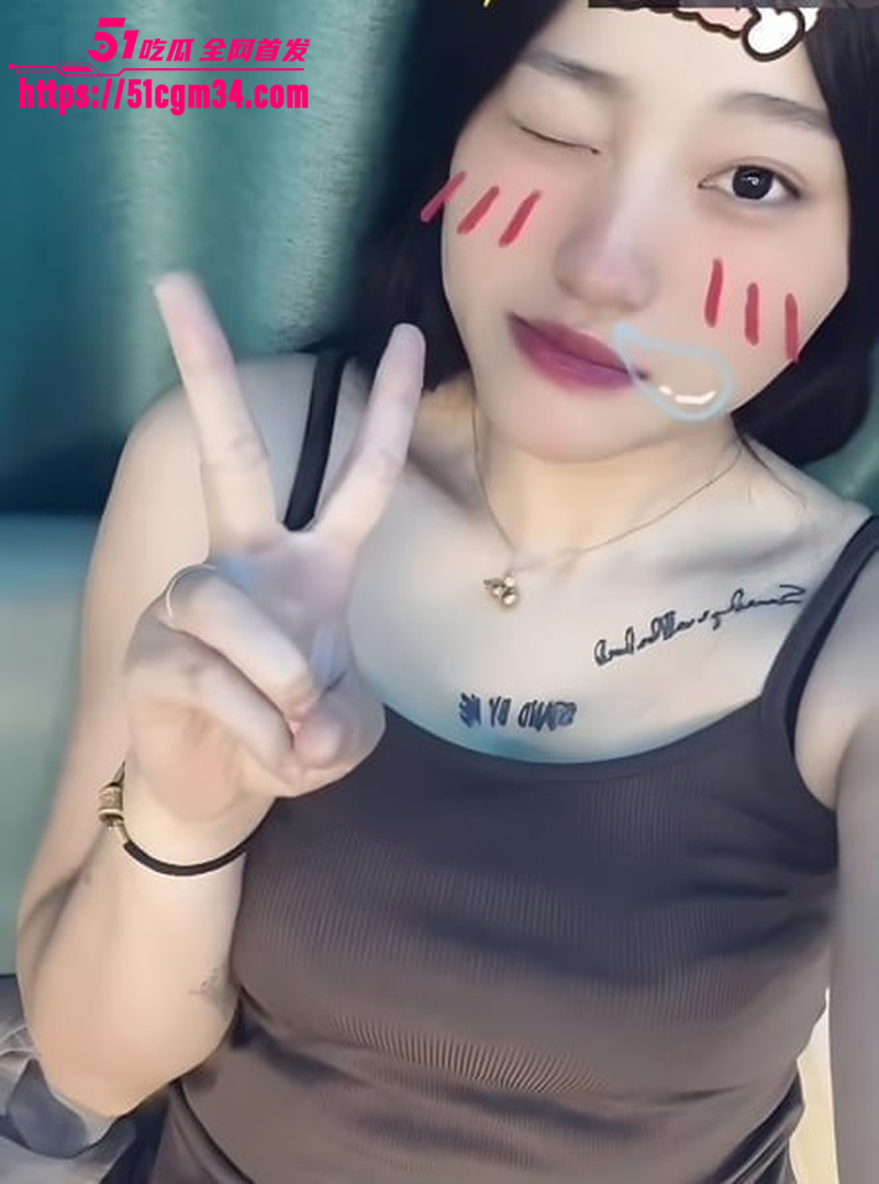 白领上班族 王家铭 与男友性爱私拍 1