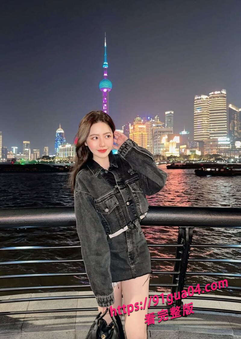 妻子在家与情人私会03