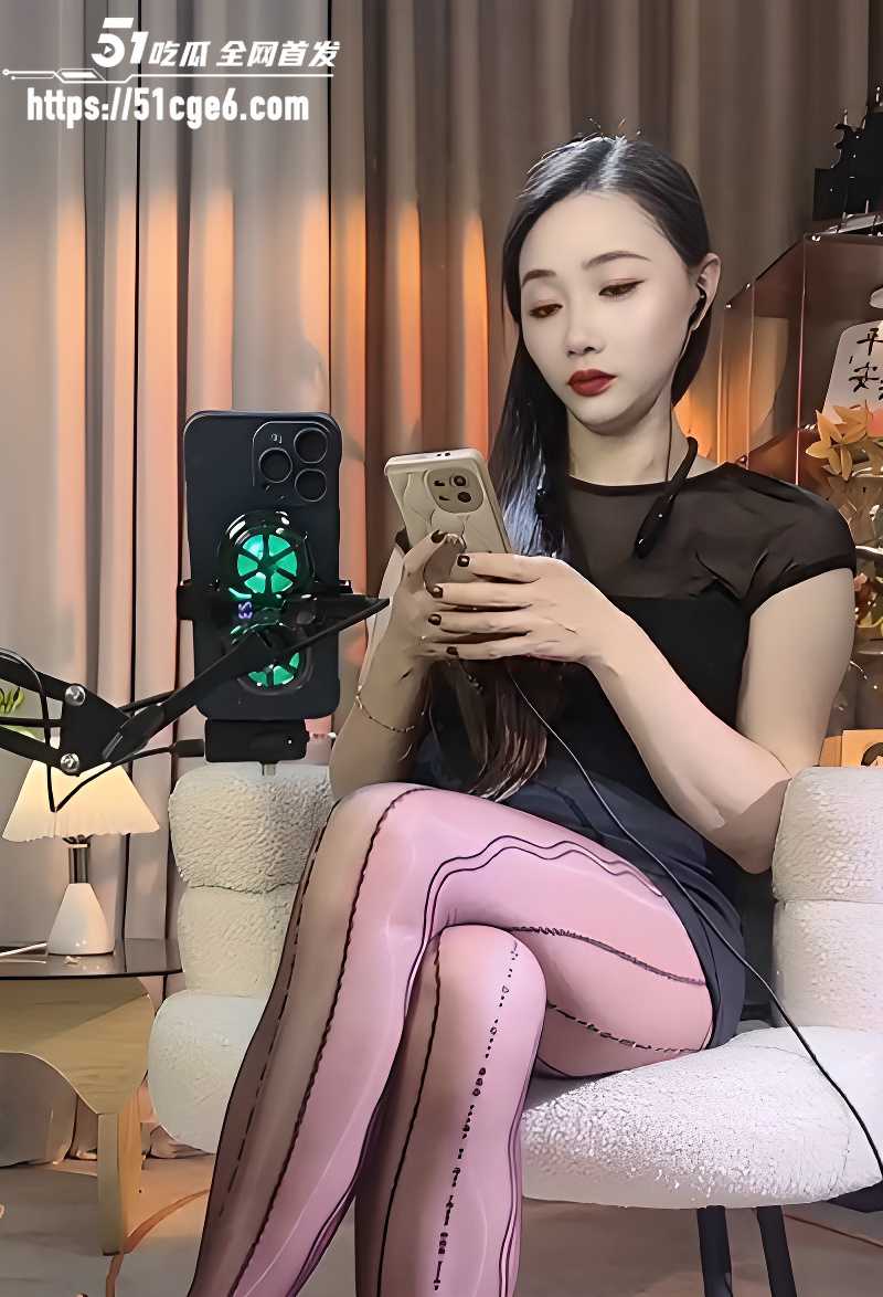 快手网红少妇伊温柔艳舞自慰福利 2
