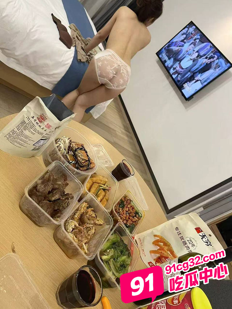 江苏南通张芝山 果小姐 女装店老板娘 暴露真实职业身份 激情视频曝光