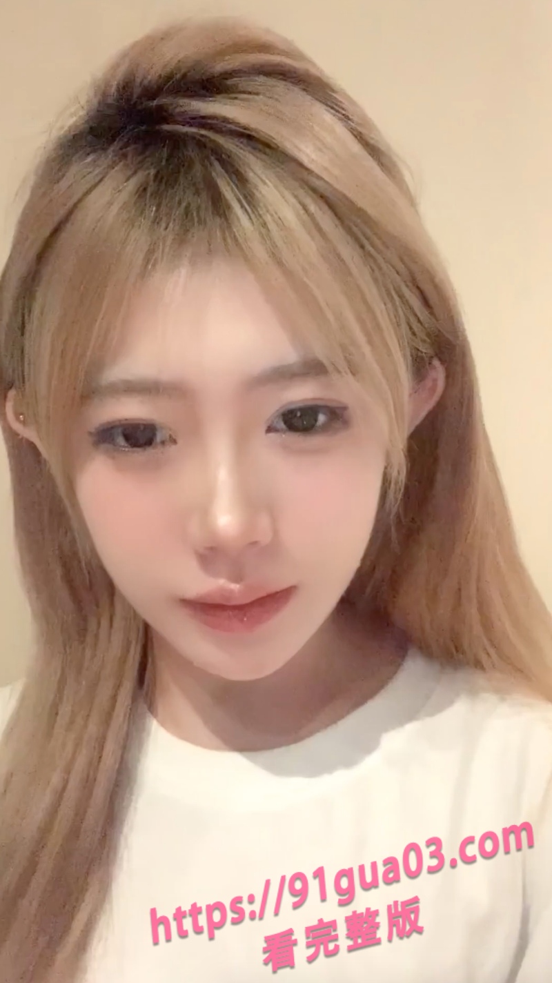 漂亮反差美女3.jpg